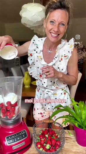 Strawberry dessert cream