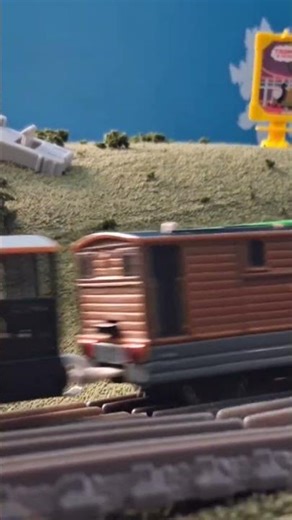 Toby & Henrietta coming from the Anopha Quarry #modeltrains #thomasandfriends #tobythetramengine