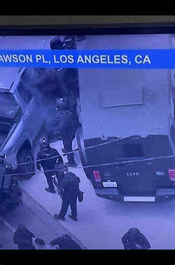 #police #radio #pursuit #chase #policechase #policepursuit #live #toyota #tacoma #cop #cops #lapd #hollywood