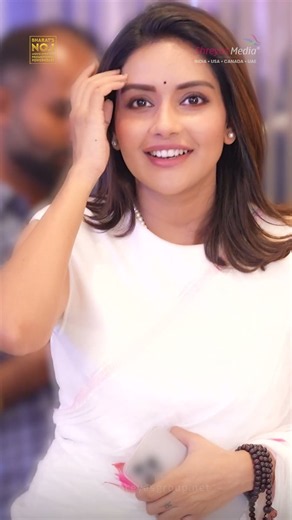 Actress Mahima Nambiar Charm Candid Visuals | Comrade Kalyan | Shreyas Media
