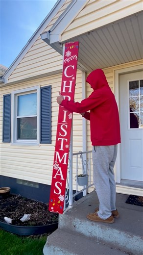 4.6K views · 50 reactions | I love my double sided signs I made Also the pumpkin rolled all they way over to my neighbors yard | Kelly Hulbert | Facebook