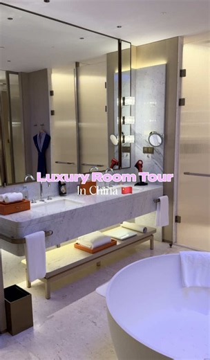 Shenzhen luxury hotel room tour: DHgate x MGM Rewards big-room review