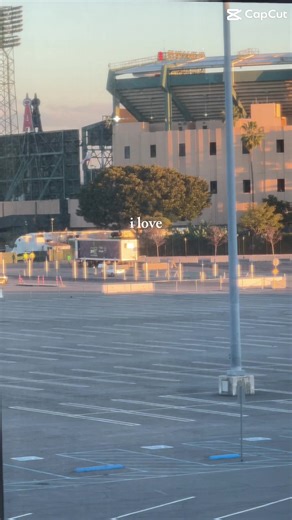 Sunset views that don’t miss ✨ This 2-bedroom den delivers the most breathtaking look at Angel Stadium—front-row seats to golden hour, every night. 🌇⚾️#amcliving #fyp #MoveInSpecials #NowLeasing #angelstadiumviews
