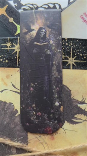 Love the paper on these!! #books #gothic #darkromance #fyp #BookTok