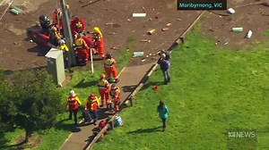Residents in Melbourne's west evacuate as floodwaters spread through Maribyrnong, Werribee