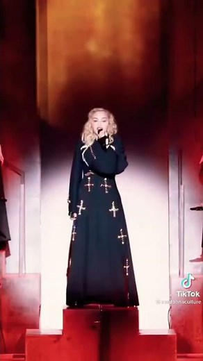 Madonna - Like a prayer (live)