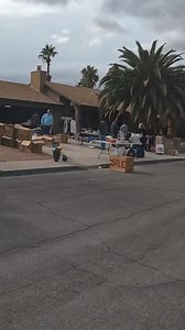 43K views · 243 reactions | Garage sale score! #garagesalefinds #yardsalefinds | Amaircanarbitrage | Facebook