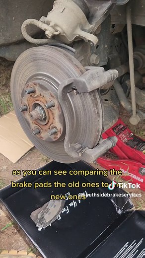 Toyota Rav 4 How to replace brake pads and rotors #toyotarav4 #ToyotaR #mechanicsoftiktok #chrisfix