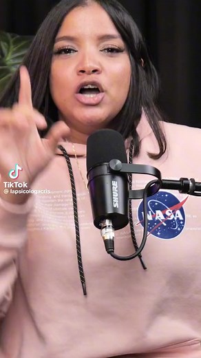 121K views · 10K reactions | #shine #alofokemusic #python #passionpassport #viralvideos #viral #alofokeradioshow #elshowdecarlosduran #puertorico #Real #Videojuegos #viralpost #virals #chistesmalos #chistesyhumor #chismesito #chistesgraciosos #bromasdivertidas #BromasYChistes #bromasdepareja | Los Muchachones | Facebook