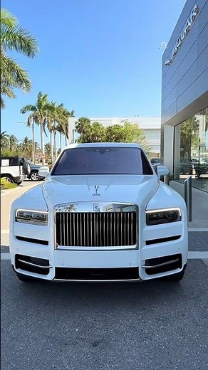 Rolls-Royce Cullinan — Pure White Majesty Under the Palm Trees