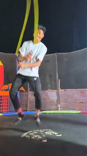 𝗗𝗔𝗡𝗖𝗘𝗥 𝗥𝗔𝗠 on Instagram: "Flip on jumping jack 🫶... . . .#reels #backflip #hosongs #trendingsong #explorepage"