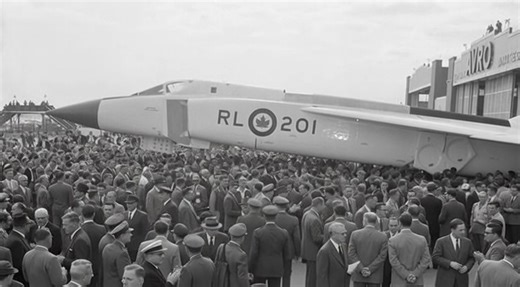 Avro Arrow CF-105 — The Fighter That Still Sparks Debate Decades Later “Avro Arrow CF-105 — The Fighter That Still Sparks Debate Decades Later” captures why this aircraft refuses to fade into history. Developed in the 1950s, the Arrow was an ambitious attempt by Canada to build a world-class supersonic interceptor capable of defending vast northern airspace against high-speed bombers. With its advanced delta-wing design, fly-by-wire concepts, and powerful planned engines, it was years ahead of i