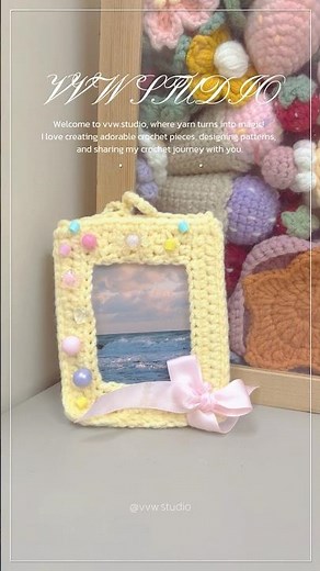 Crochet Photo Card Holder DIY 🧶 | Literary Vibes