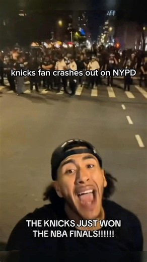 Knicks Fan Crashes Out On NYPD 😭