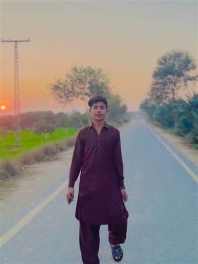 Learn to Take Effective Notes for Better Understanding