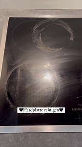 🖤Herdplatte reinigen🖤Ob eingebrannte Flecken, Fettspritzer oder sonstiger Schmutz auf der Herd-Oberfläche, dieser einfache Hack bringt euren Herd wieder zum Glänzen. ✨Bestimmt hast du diese zwei Zutaten auch schon Zuhause und kannst direkt loslegen.😊 #machsdirschoen#moebelde#haushalt#cleaning#cleaninghacks#cleaninggoals#selfmade#easy | moebel.de