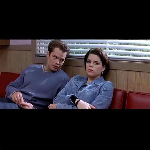 MIND GAMES WITH MICKEY! 😏 #scream2 #mickeyaltieri #sidneyprescott #timothyolyphant #90s #scream7