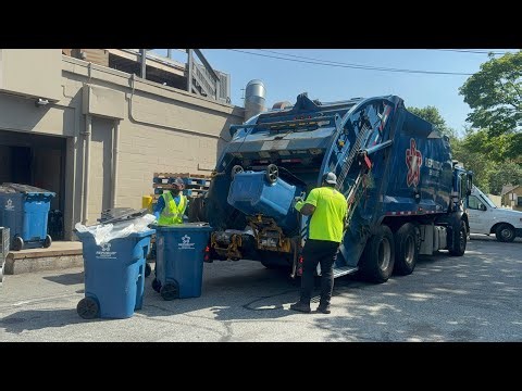 Republic Services Garbage Truck VS Heavy Commercial Trash