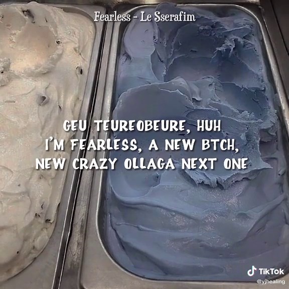 Les Serafim Fearless Lyrics Video