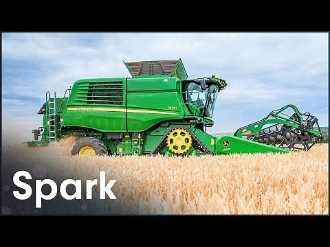 Inside The Factory That Builds The John Deere T670 'Mega Harvester'