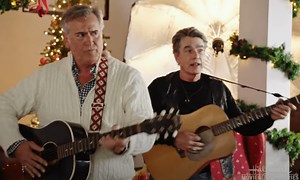 ‘One December Night’ – Bruce Campbell Stars in Hallmark Christmas Movie Premiering This Saturday! [Trailer]