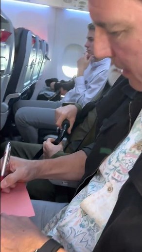 'DRAWING DANNY PHANTOM IN THE AIR!"