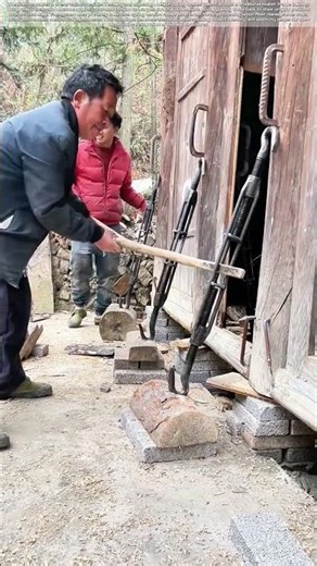 Timber Tension: How Spring-Loaded Pullers Restore Historic Wood Frames