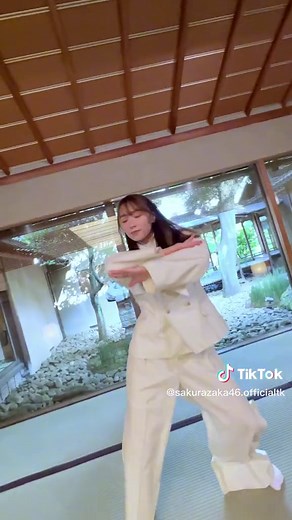 菅井友香&守屋麗奈: 摩擦係数 Dance Collaboration