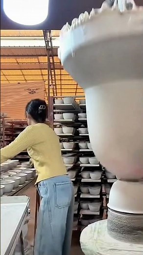 Bowl Glazing Process, Ceramic Craft Demonstration