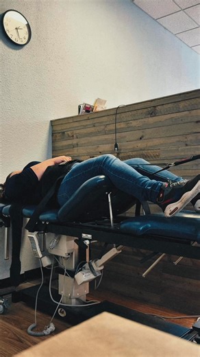 Ever feel like your back just needs a little space?  That’s exactly what spinal decompression does—it gently releases pressure, helps your discs heal, rehydrates them, and gets you moving pain-free again. | Bremerton Wellness | Facebook