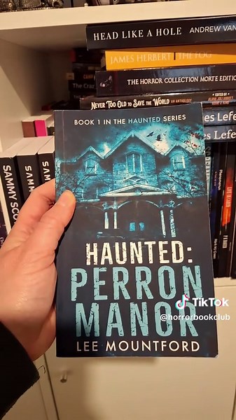 These are some of my favorite must-read horror book series #horrorbooktok #horrorbookclub #horrorreads #horrorreader #horrorbook