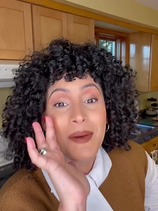 TEMBLEQUE DE CAFÉ ☕️ QUE RICO ME CAWO’en NAH Ingredients: For the tea in 2 cuyos of water boil -cloves -all spice -cinnamon -star anise -ginger And Vanilla In a separate pot, off the stove: -2 cans of coconut milk -1 can Cream of coconut -strain and add the tea of spices -2 tbsp instant coffee -1/3 cup of sugar -1/2 cup of freshly brewed coffee And finally -1 cup of corn starch MIX REALLY WELL Add a pinch of salt and turn on stove on medium/low heat. Stir until thickened consistency. **my grandm