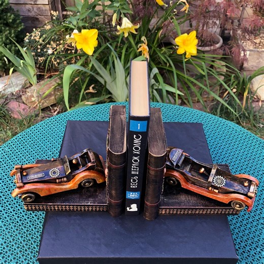Steampunk Car Bookends – Book Lover Unique Bookshelf Decor - Etsy