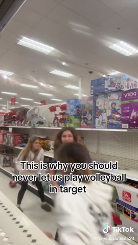 Nice going Avery!!😭🤣 @avery @alexus💋💌🛍️☺️ #foryoupage #volleyball #bsfs #foryou #foryourpage