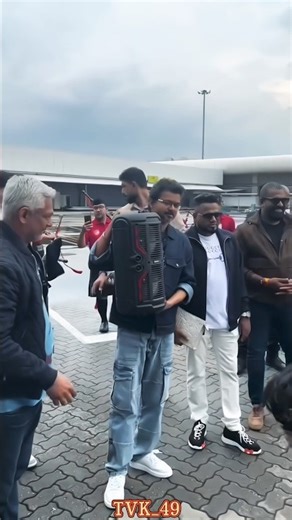 மலேசியாவில் தளபதி கச்சேரி🥳 #vijay #shortsfeed #youtubeshorts #trending #viral #shorts #status #song