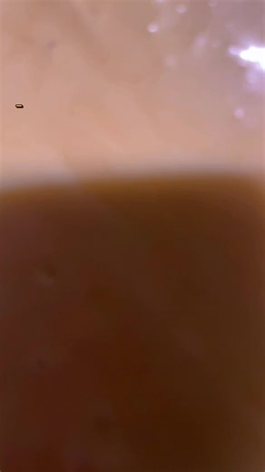 Lemon Cake Action🍋🍰😋 Make box cake mix taste like a bakery: 1. Add one more egg( 2 if you want it to be super rich) 2. Use melted butter unstead of oil and double the amount. 3. Use milk instead of water 4. Add 2t vanilla extract and mix 5. Preheat oven to 350, cook for 33 mins☺️ #lemoncake #baking #fyp