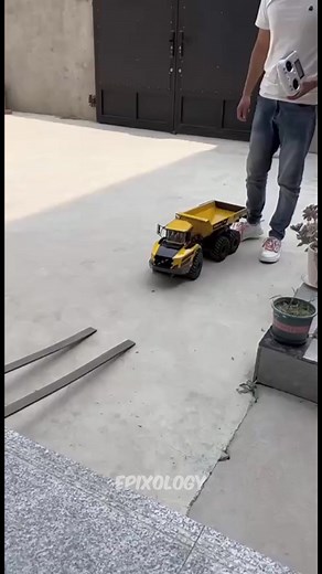 chinese toy car #science #sciencefacts #facts #china | Epixology