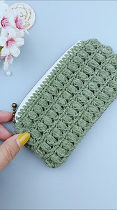 55K views · 965 reactions | Puff Stitch Crochet Zip Purse  | ViVi Berry Crochet | Facebook