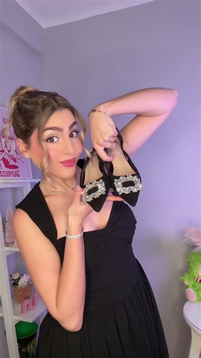 Habemus look de noche vieja 2025🍾🙌🏻 El negro no es mi pasión, pero no ha quedado más remedio🥹 ¿Qué os parece? Os leooo #looknochevieja #añonuevo #transition #looktransition