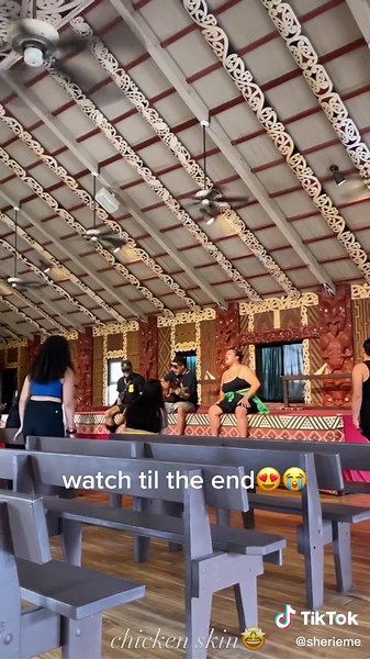 What an honor to hear this LIVE😭 The amazing voices of @maimoamusic 💓 @pere.yonce @awateaisawesome @heypuawai @remspageofficial #maori #maoritiktok #waiata #music #singing #harmonies #rehearsal #marae #maimoa #polynesianculturalcenter #laie #polynesiantiktok #hawaii #pcc