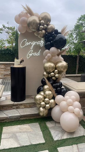 Luxury Graduation Balloon Decor | Event Balloons Inspiration