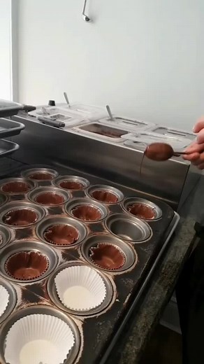 @candi_werx Did you know we have an in-house chocolatier? It's Jules - the big boss. We use Belgian chocolate - not melts to create our incredible offerings. Personalized designs need on at least 4 WEEKS notice. We do custom batches for weddings, graduations, and whatever special occasion you're celebrating. We also stock in-house created chocolates. Get a custom box order, or pick up a chocolate unicorn on a stick ❤ We have something for every chocolate lover. #CandiwerxHamilton #HamontChocolat