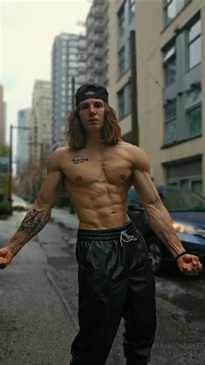 Homeless Athlete Physique Check ⚡️ #shorts #calisthenics #gains