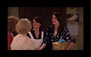 【寻妈记】robin在barney的引导下送lily单身party礼物，结果七大姑八大姨都来了