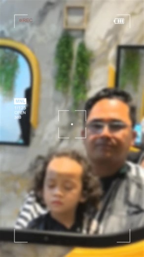 Anna's hair trim time at Sparadise Lounge & Cafe 💗 | Gelai Rubi