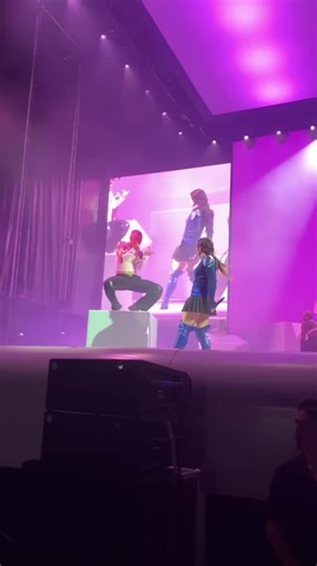 Papi chulo❤️‍🔥 @La Rosalia #almeria #rosalia #motomami #rosaliaworldtour #fyp