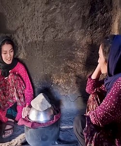 117K views · 2.5K reactions | Witness the strength and resilience of village girls as they navigate daily life surrounded by nature’s challenges. Their stories of hard work, tradition, and hope shine bright in this remote village. #VillageGirls #RuralLife #NatureChallenges #StrongWomen | Melaine | Facebook