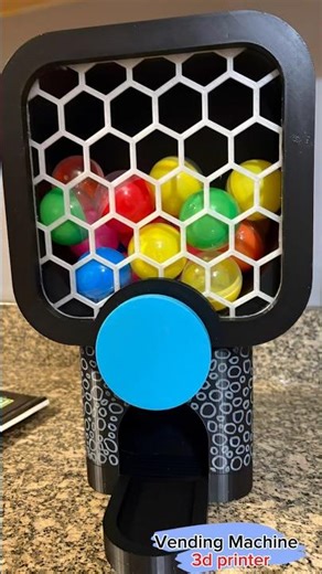 Turning a vending machine into art with acrylic markers #3dprinter #makerproject #dyi #acrilicpaint