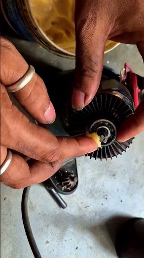 Motor Bearing Servicing || Bearing Replacement || How To Service Your Bearings