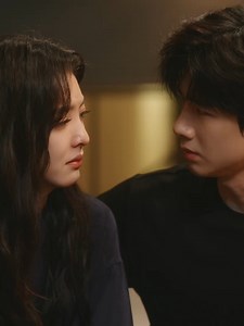 427K views · 8.7K reactions | 心碎了 No one stood by my side, except you. #TheFirstFrost #难哄 #BaiJingting #白敬亭 #ZhangRuonan #章若楠 #YOUKU #优酷 | 优酷Youku | Facebook